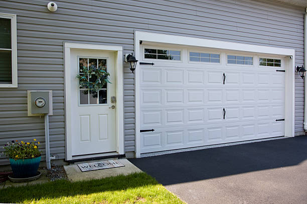 24/7 Emergency Garage Door Panel Replacement experts in Corpus Christi, TX
